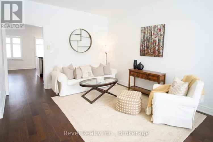 Buy Townhome in Downtown Collingwood with Scenic Features