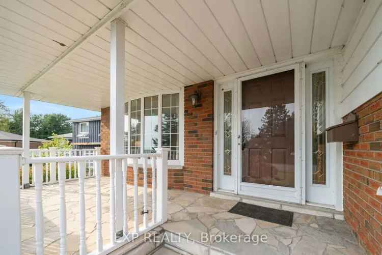 House For Sale in Cobourg, Ontario