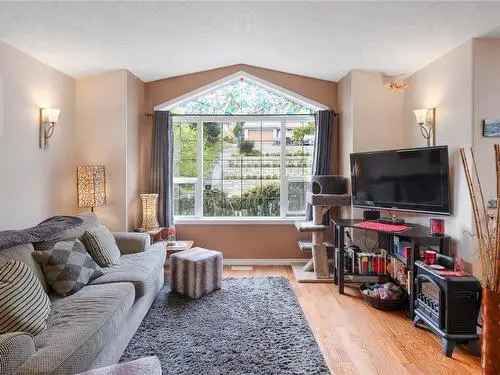 5 Bed 3 Bath Home in North Nanaimo with Suite