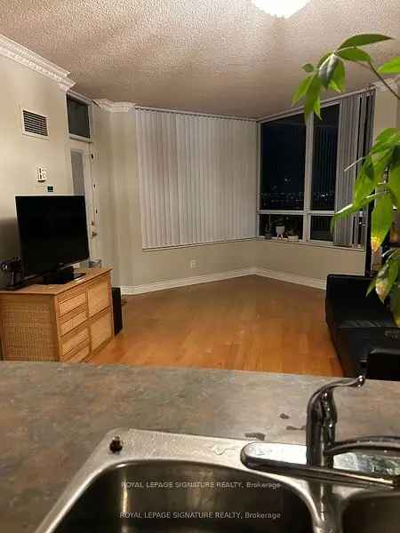 Condo For Rent in Toronto, Ontario