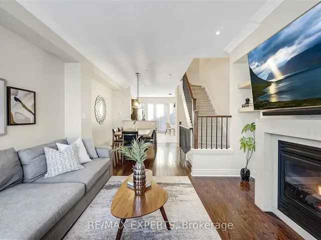 Townhouse For Sale in Vaughan, Ontario