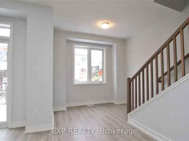 Townhouse For Rent in Ottawa, Ontario