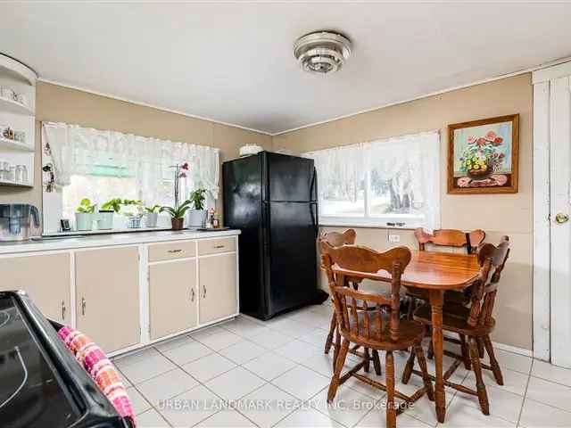 1500 sq ft 3-Bedroom Home in Madoc Near Amenities