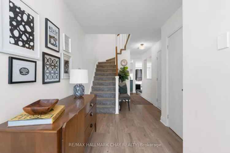 Turnkey Townhome in Barrie's Ardagh Community