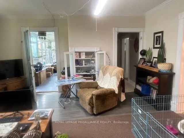 Duplex For Sale in Belleville, Ontario