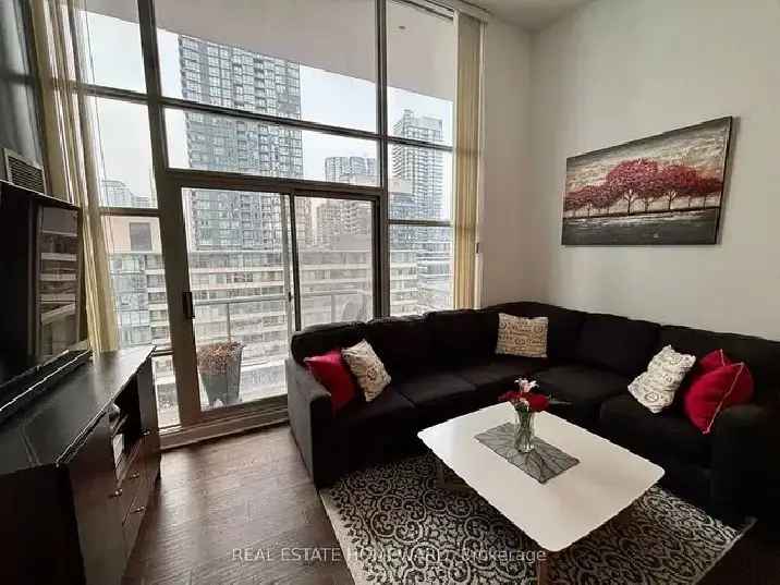 Rent Penthouse Loft Apartment in Downtown with Luxury Amenities