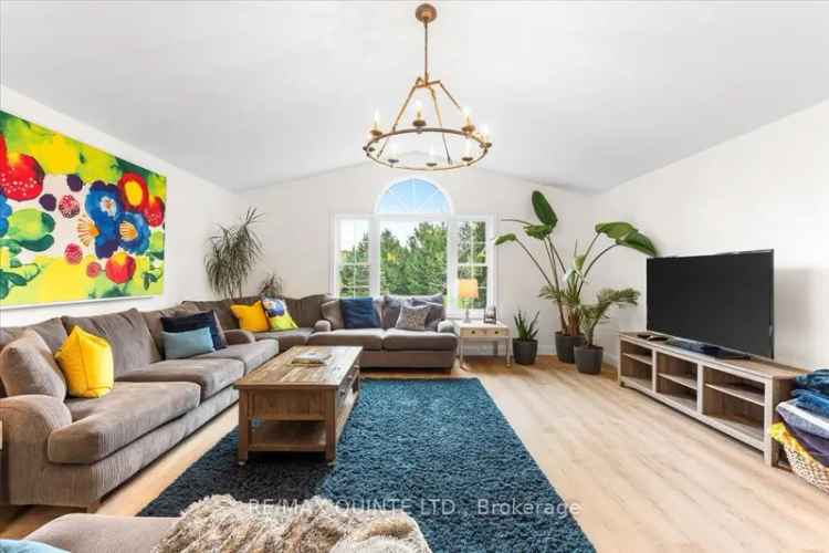 Spacious Raised Bungalow on 5 Acres with Lake Access
