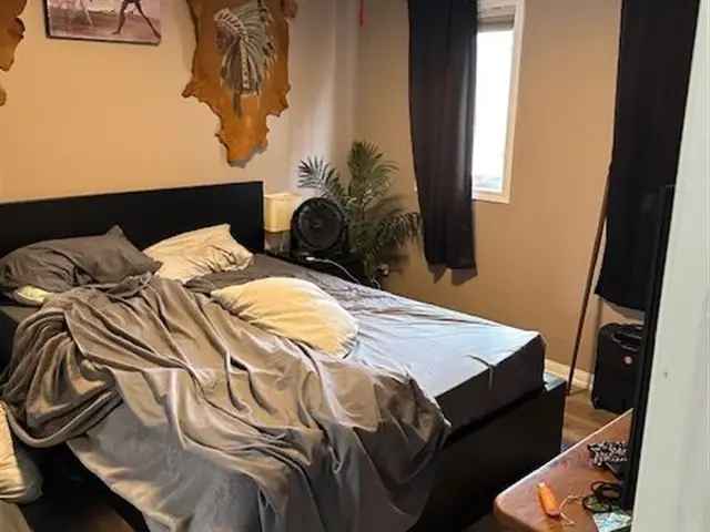 House For Sale in Kitchener, Ontario