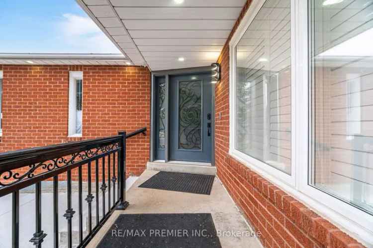 House For Sale in Mississauga, Ontario