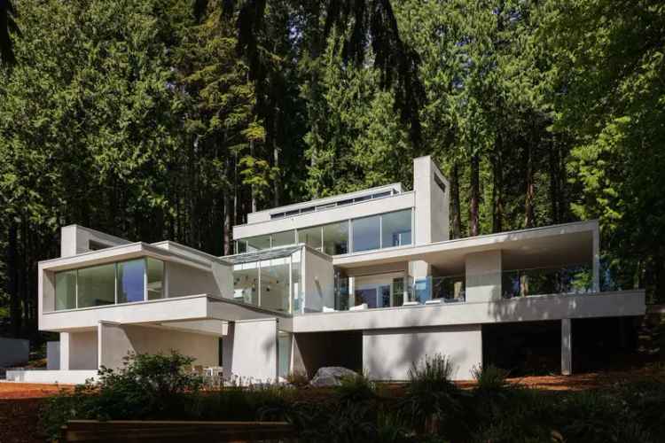 A $7,890,000.00 House with Acreage with 6 bedrooms in Upper Lonsdale, North Vancouver