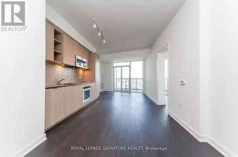 2 rooms apartment of 590 m² in Toronto