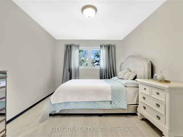 Beautiful 3 Bedroom 2 5 Bath Home Recently Renovated