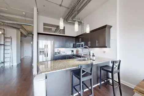 2 rooms apartment of 406 m² in Toronto