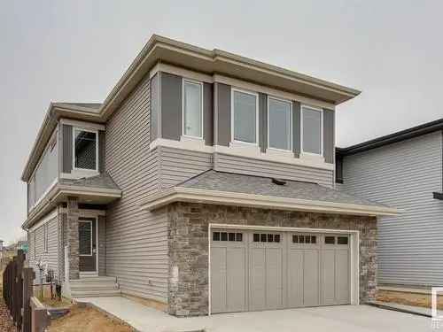 House For Sale In Kinglet Gardens, Edmonton, Alberta