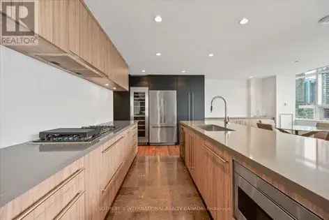 3 rooms apartment of 3206 m² in Toronto