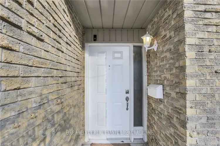 House For Sale in 159, Sandringham Crescent, London, Ontario