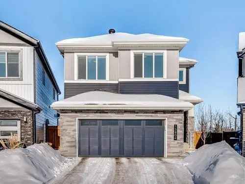 Buy House in Chappelle Area Edmonton with Luxury Features