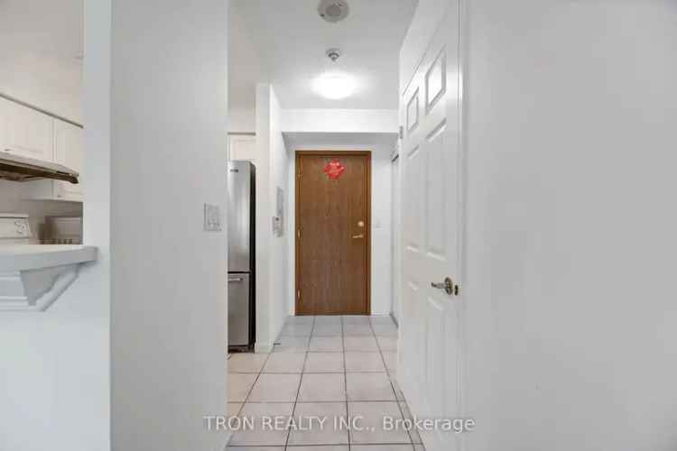 Bright 2 Bed 2 Bath Condo With Parking Locker Amenities