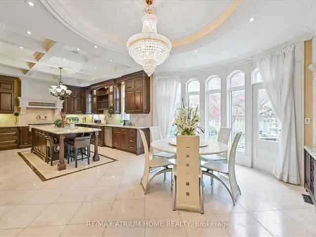 Spectacular Custom Home near Edwards Gardens