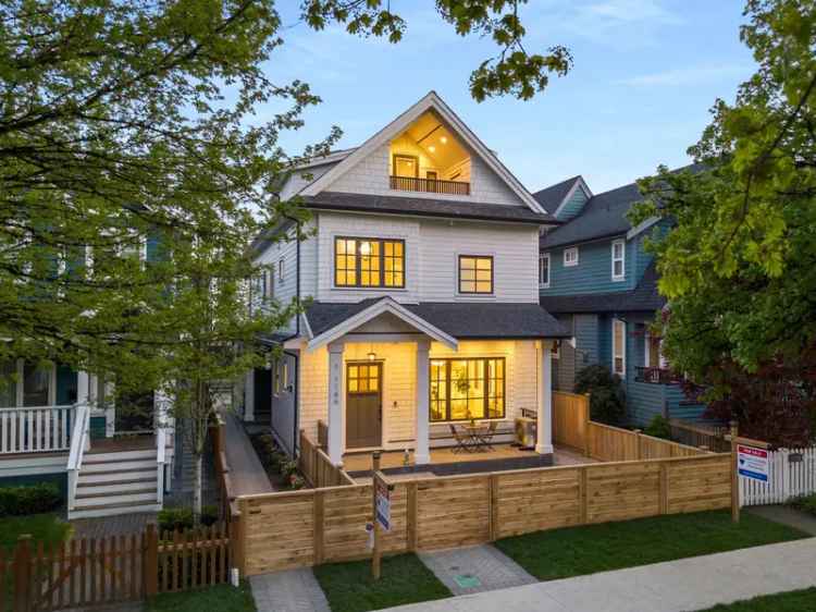 New Duplex with Gourmet Kitchen and Mountain Views