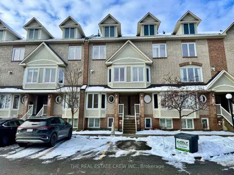 Condo For Rent in 1125, Gablefield Private, Ottawa, Ontario