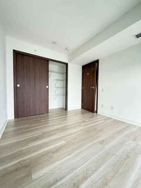 1+1 Bedroom Condo 630 Sq Ft Premium Finishes High End Appliances