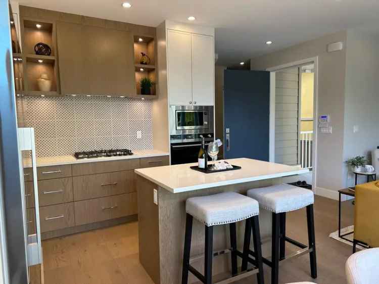 New 4 Bedroom Duplexes in Central Lonsdale