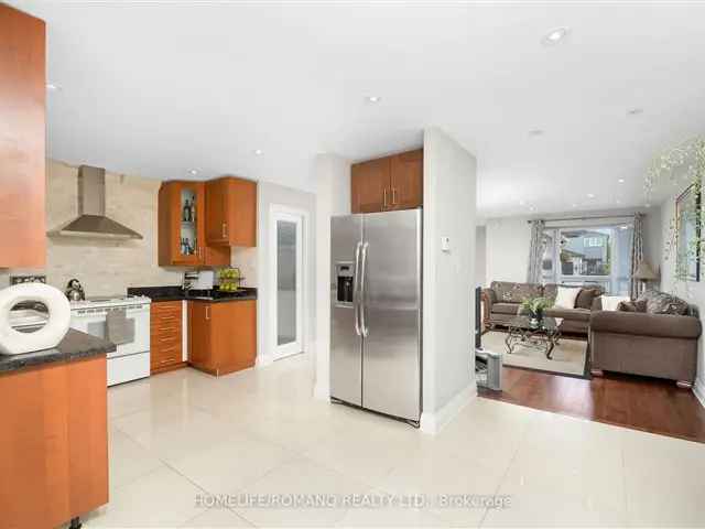 House For Sale in Vaughan, Ontario