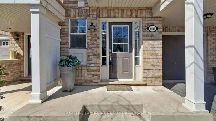 House For Sale in 2521, Dundas Street West, Oakville, Ontario