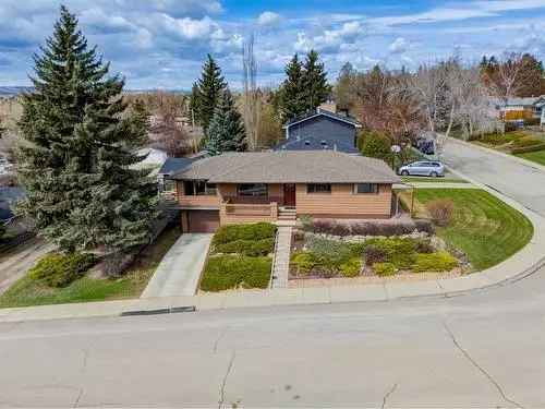 House For Sale In Charleswood, Calgary, Alberta