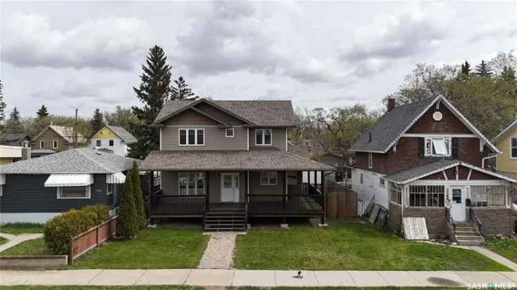 Moose Jaw 2 Storey Family Home Near Schools