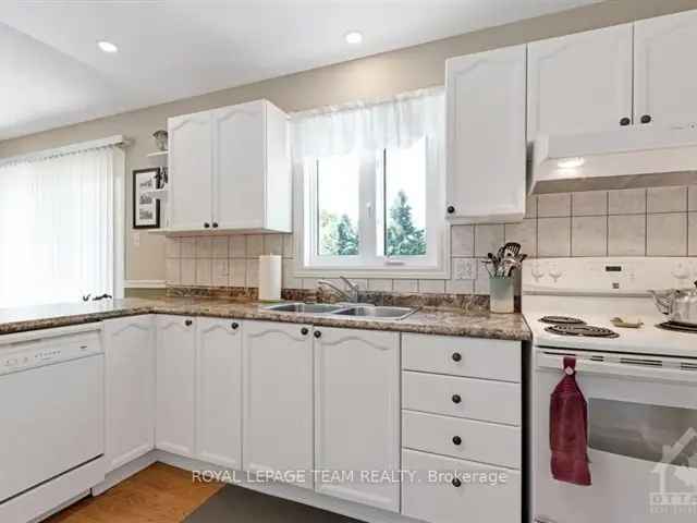 House For Sale in North Dundas, Ontario