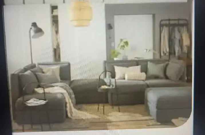 Large 4 1/2 Apartment for Rent Near Cadillac Metro Montreal