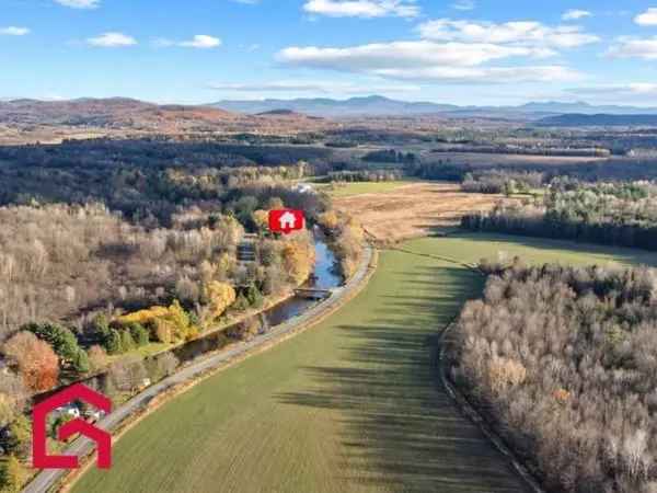 Two or More Storey House for Sale Estrie RG600