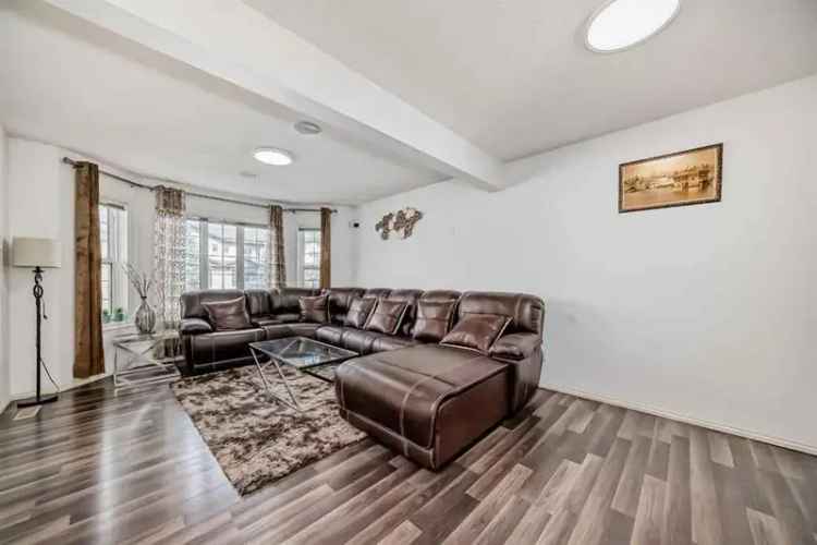 House For Rent in Calgary, Alberta