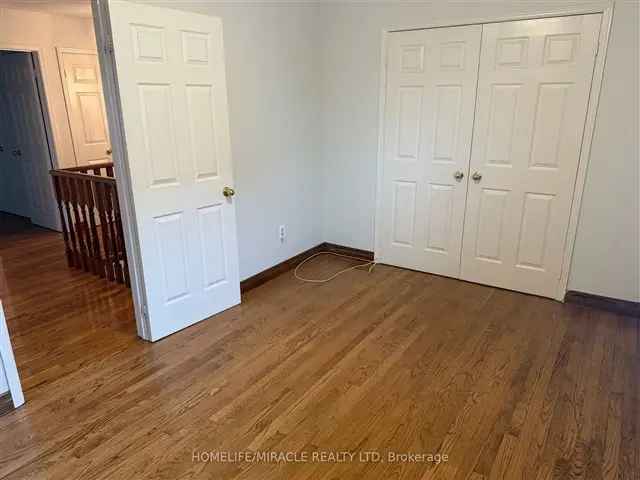 Spacious 4-Bedroom Home in East Credit Near Schools and Amenities