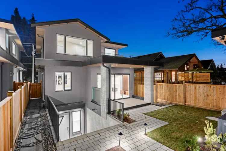Lynn Valley Custom Home for Sale