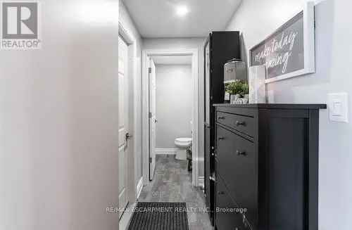 3-Bedroom House for Sale in Meadowvale Mississauga