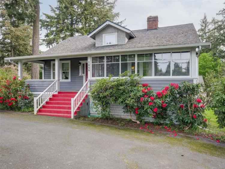 Classic 1920s Gordon Head Home 3700 sq ft Huge Lot Redevelopment Potential