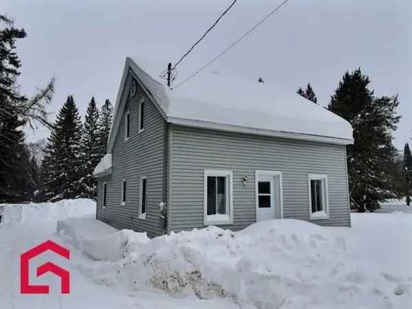 Two or More Storey House for Sale in Laurentides