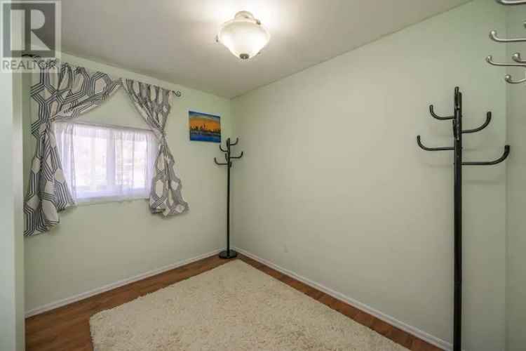 Royal LePage Aspire Realty River View Home