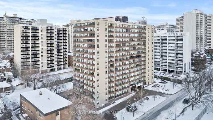 2-Bedroom Condo with Escarpment Views