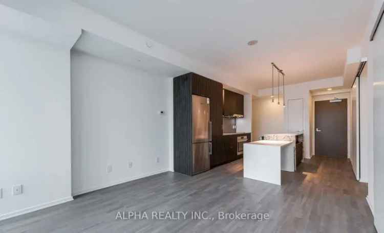 Rent luxury condo at One Bloor St East in downtown Toronto