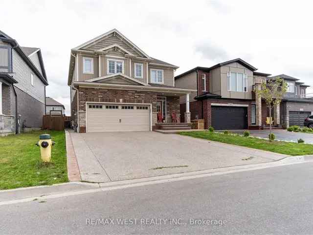 Family Home in Cambridge 313 Freure Drive