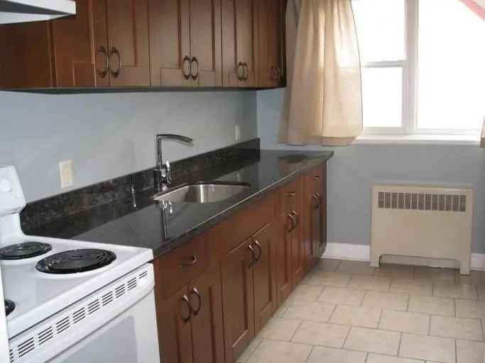 Rent Dual 6 Unit Apartment in River Heights Winnipeg with Renovated Suites