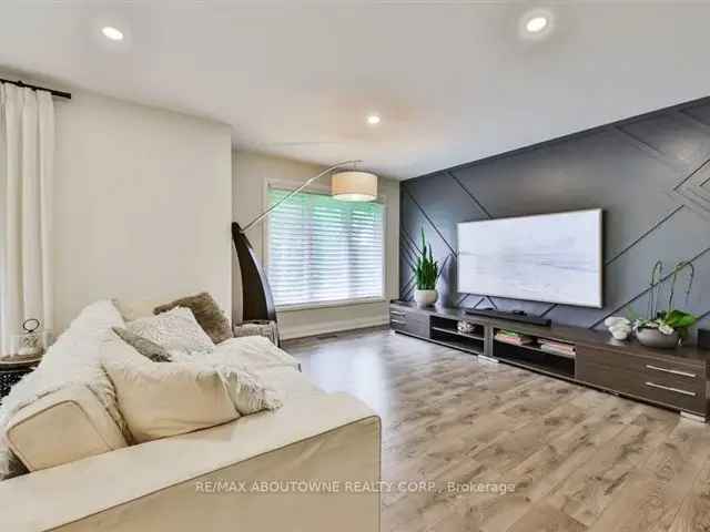 Stunning Fully Furnished Home Short Term Rental in Gordon Woods Mississauga