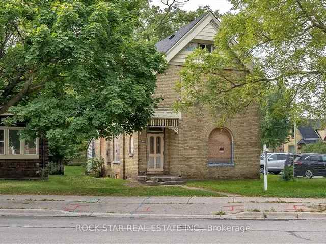 House For Sale in London, Ontario