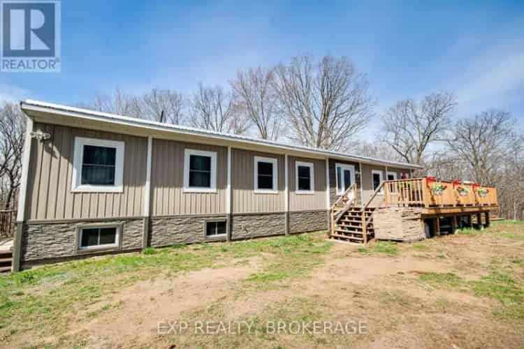Renovated Mobile Home on 2 Acres - Country Living