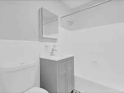 78m² 1-Bedroom Studio Toronto - Near Parks Transit Amenities