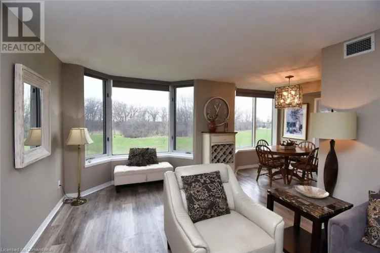 981 Sq Ft Corner Unit West Hamilton Mountain
